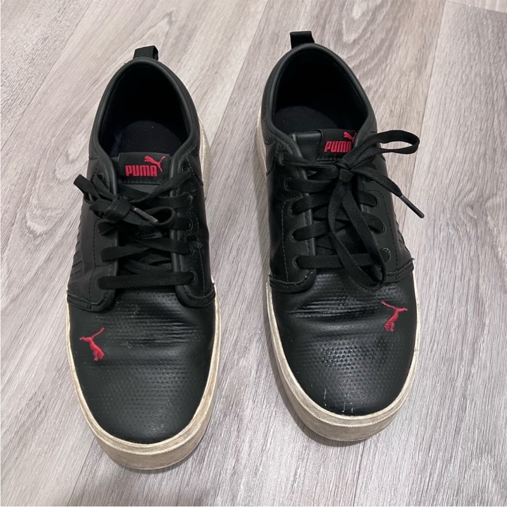 Puma Men's Black and Red Sneakers